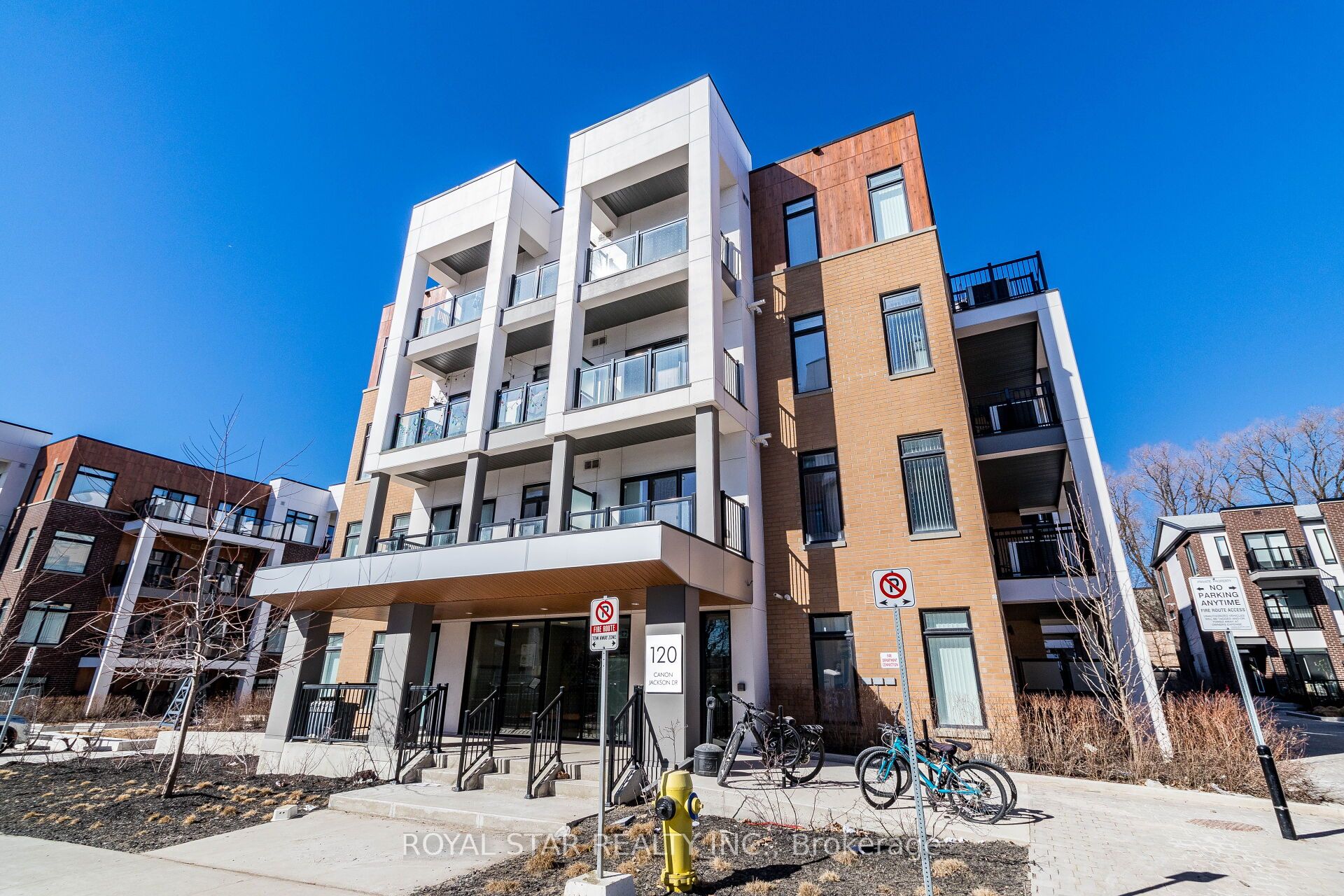 Additional image 4 of 401-120 Canon Jackson Drive, Toronto, ON, M6M 0E1