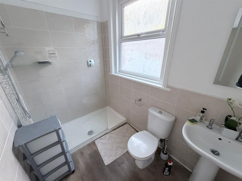 Additional image 4 of 1 bed property to rentSomers Road, Southsea PO5