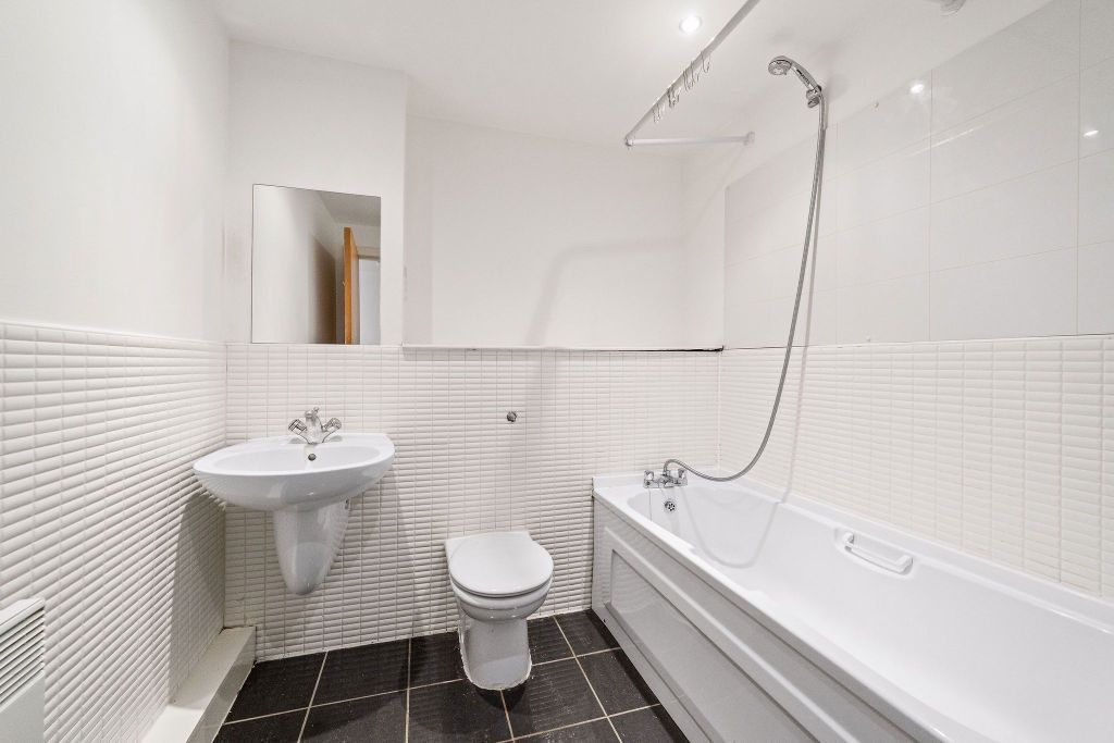 Additional image 29 of 2 bed flat for saleFlat 8/3, 72 Lancefield Quay, Glasgow G3