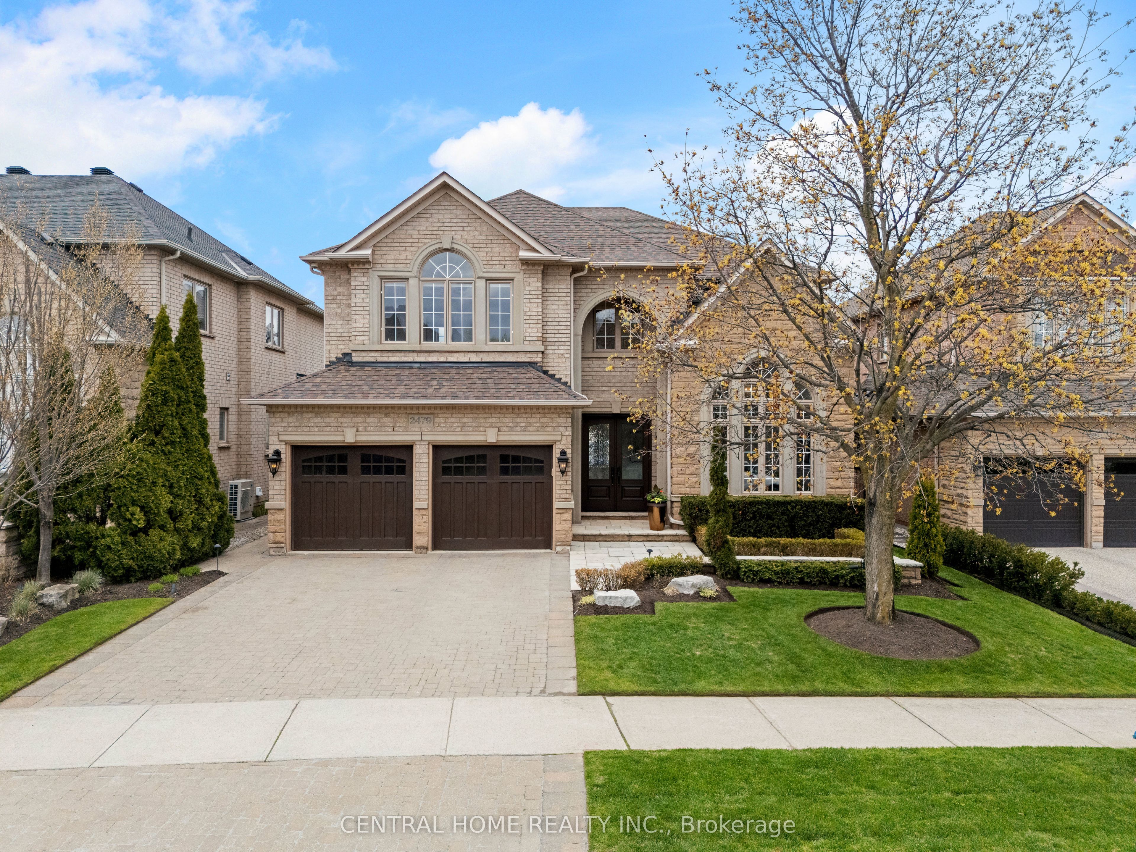 2479 Bon Echo Drive, Oakville, ON, L6H 7R1