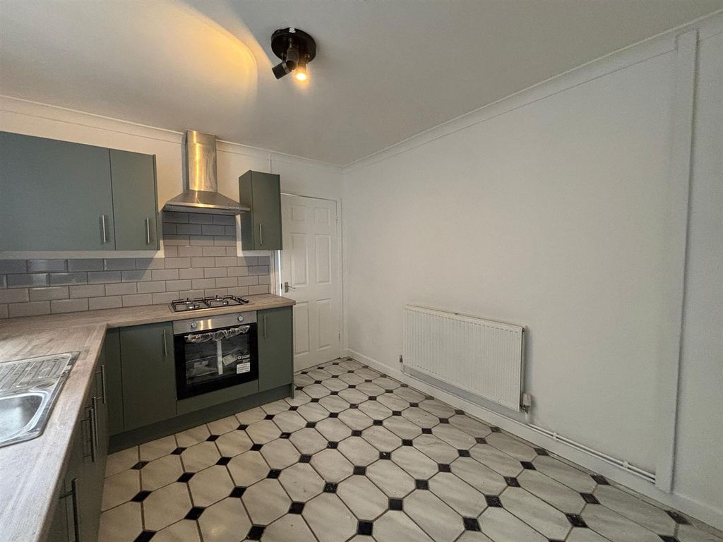 Additional image 9 of 3 bed property to rentBrynonen Terrace, Penydarren, Merthyr Tydfil CF47