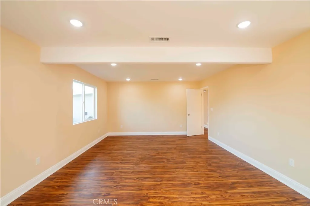 Additional image 86 of 22336 Saticoy St, Canoga Park, CA 91303