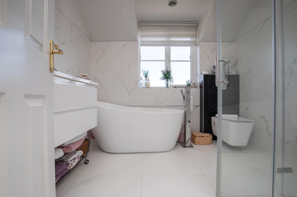 Additional image 25 of 3 bed detached house for saleAfal Sur, Barry CF63