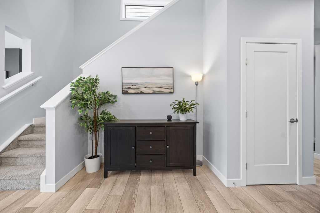 Additional image 2 of 338 Magnolia Way SE, Calgary, AB, T3M 3S6