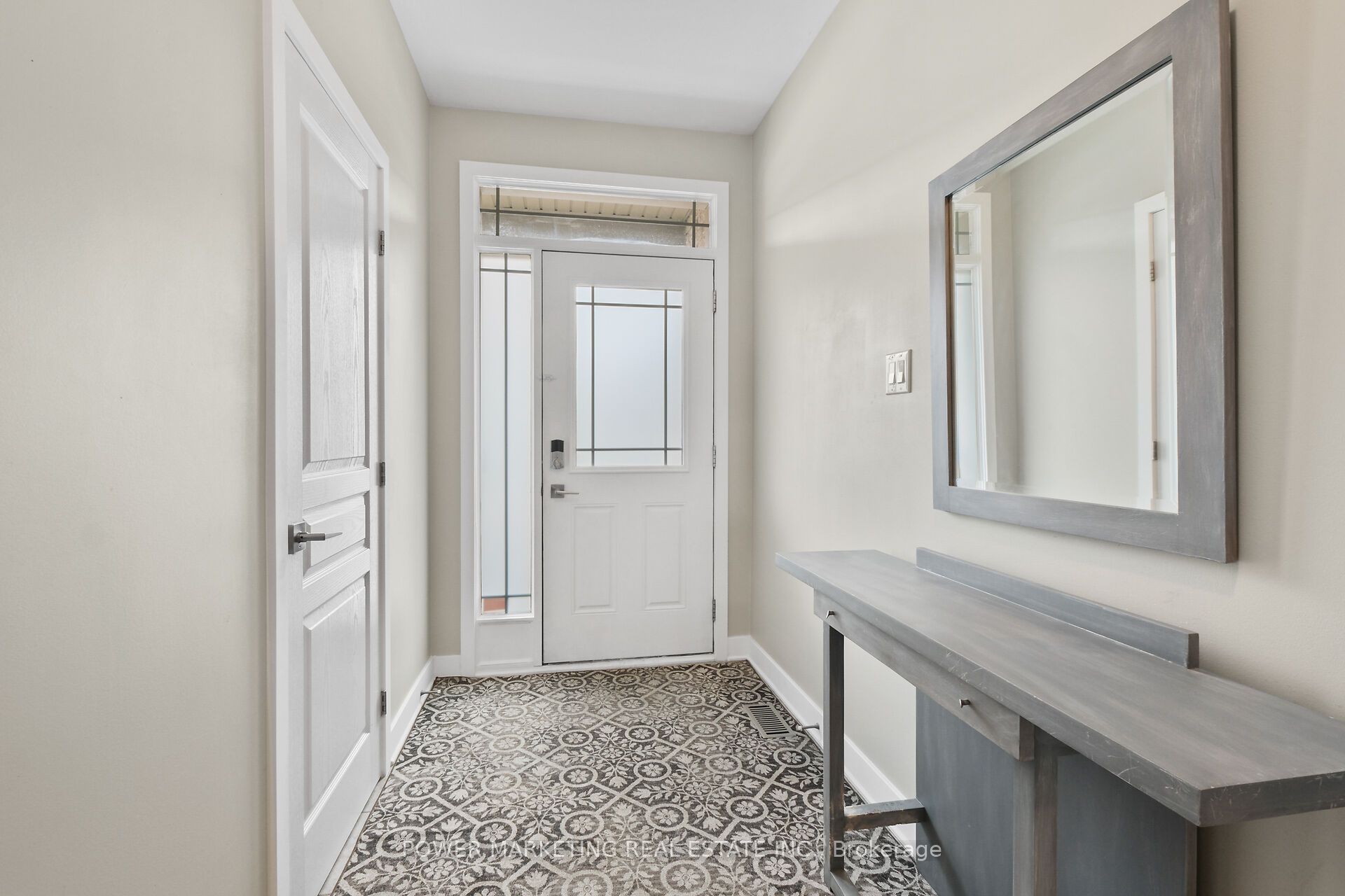 Additional image 3 of 311 Travis Street, Ottawa, ON, K1W 0E5