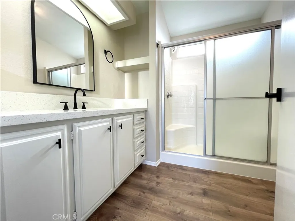 12546 Navajo Rd, Apple Valley, CA 92308 photo 3