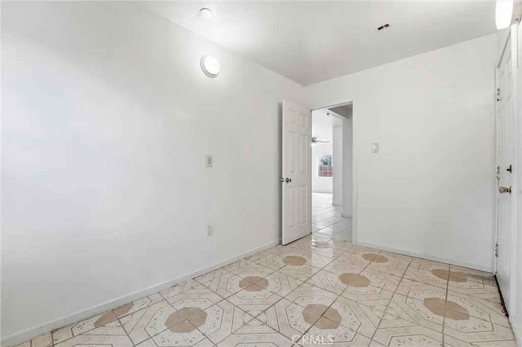 Additional image 23 of 9603 Holmes Avenue, Los Angeles, CA 90002