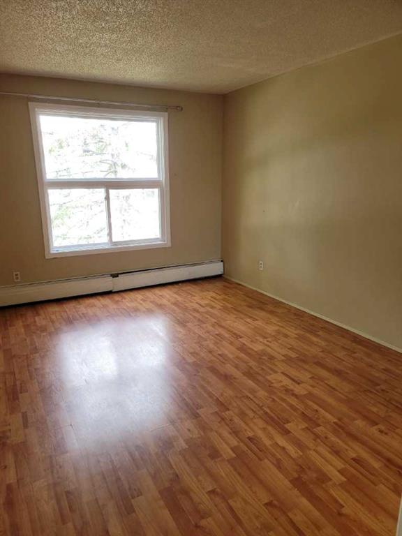 Additional image 8 of 209-1712 38 Street SE, Calgary, AB, t2a1h1