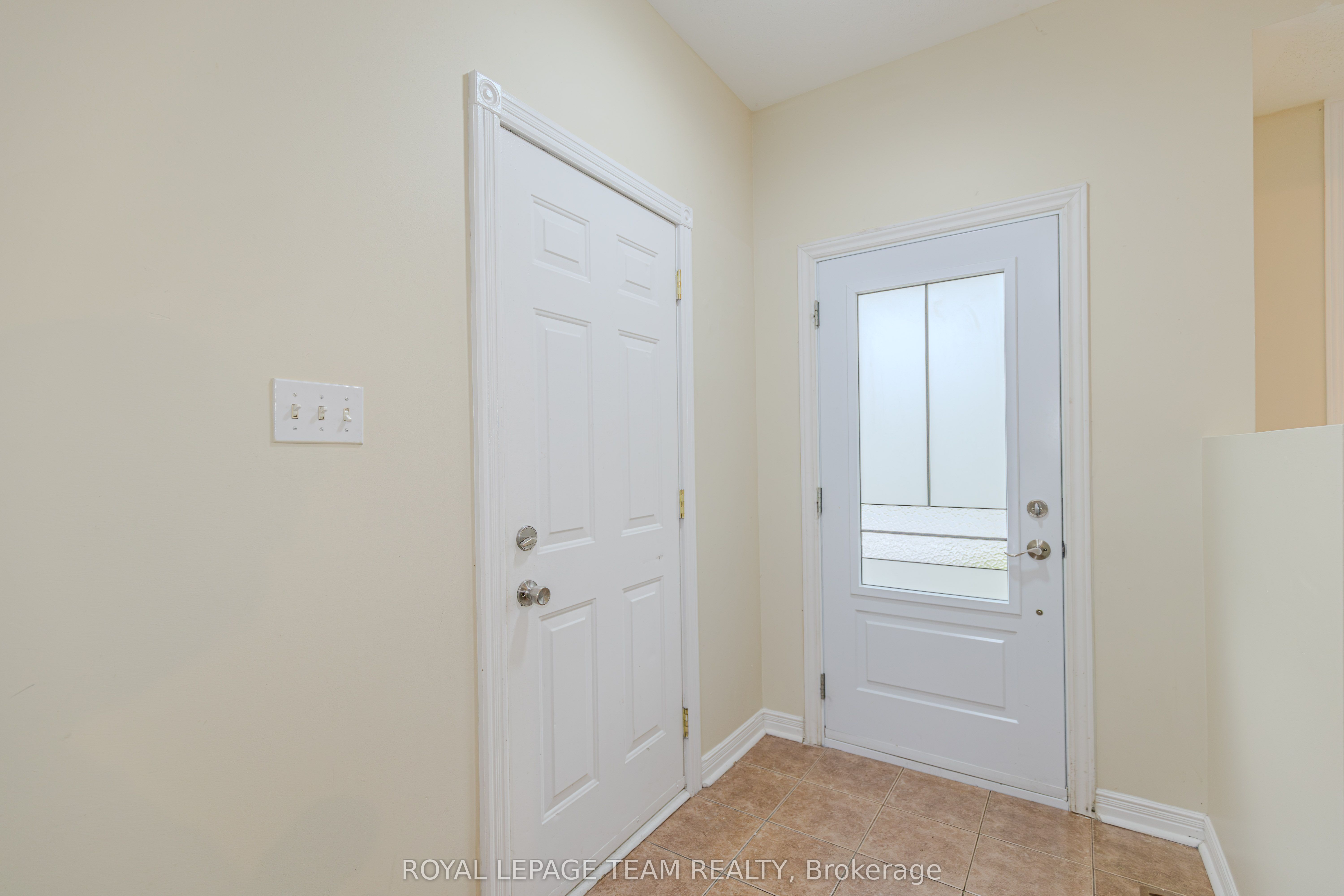 Additional image 3 of 263 Cresthaven Drive, Ottawa, ON, K2G 6W3