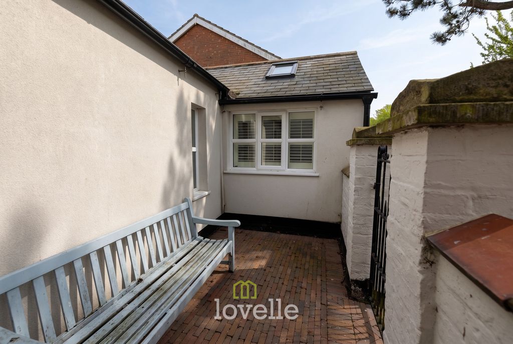 Additional image 50 of 5 bed detached house for saleArcher Road, Waltham DN37
