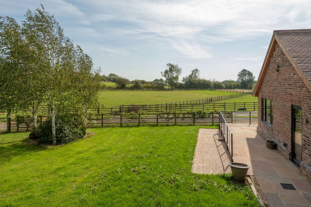 Additional image 35 of 4 bed equestrian for saleCollege Farm Road, Belton In Rutland, Oakham, Rutland LE15