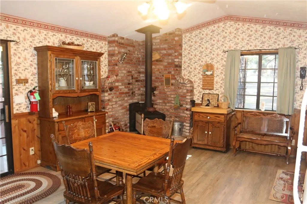 Additional image 6 of 400 Shakespeare Ln, Big Bear City, CA 92314