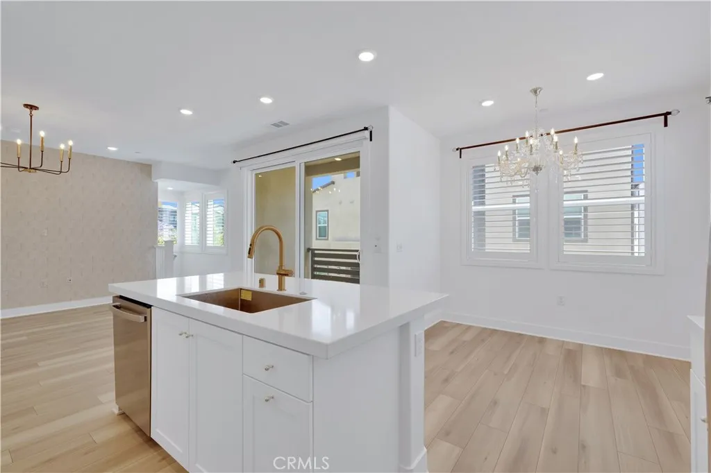 Additional image 13 of 426 Lobata, Irvine, CA 92618