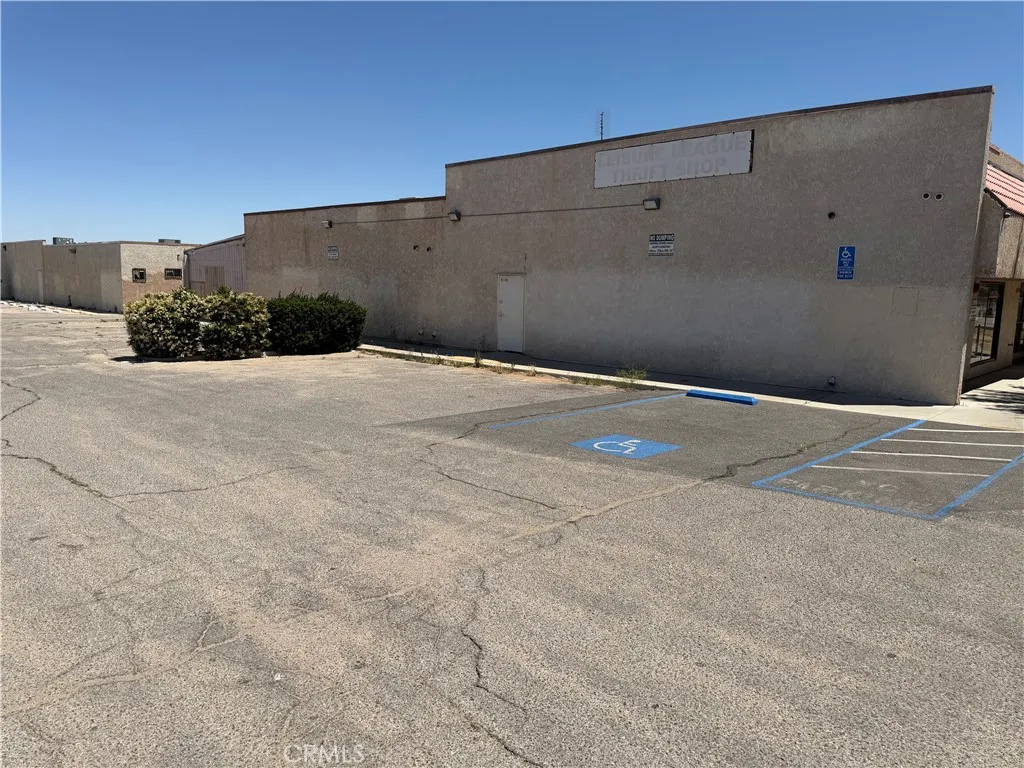 Additional image 10 of 16050 Walnut St, Hesperia, CA 92345