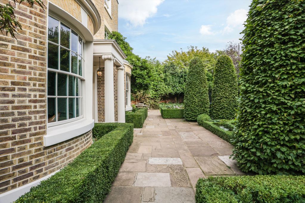 Additional image 24 of 5 bed detached house to rentPetersham Road, Richmond TW10