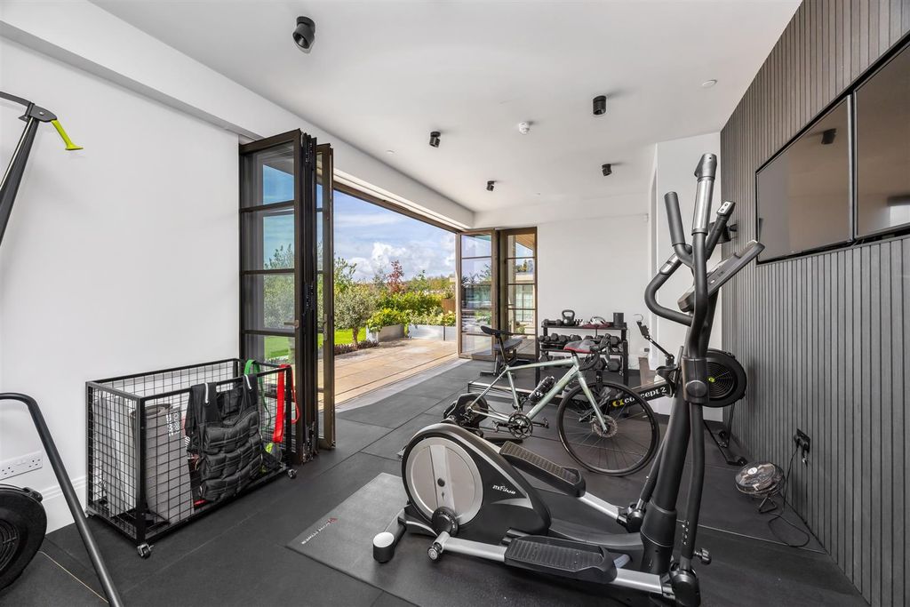 Additional image 7 of 4 bed property to rentDyke Road Avenue, Hove BN3