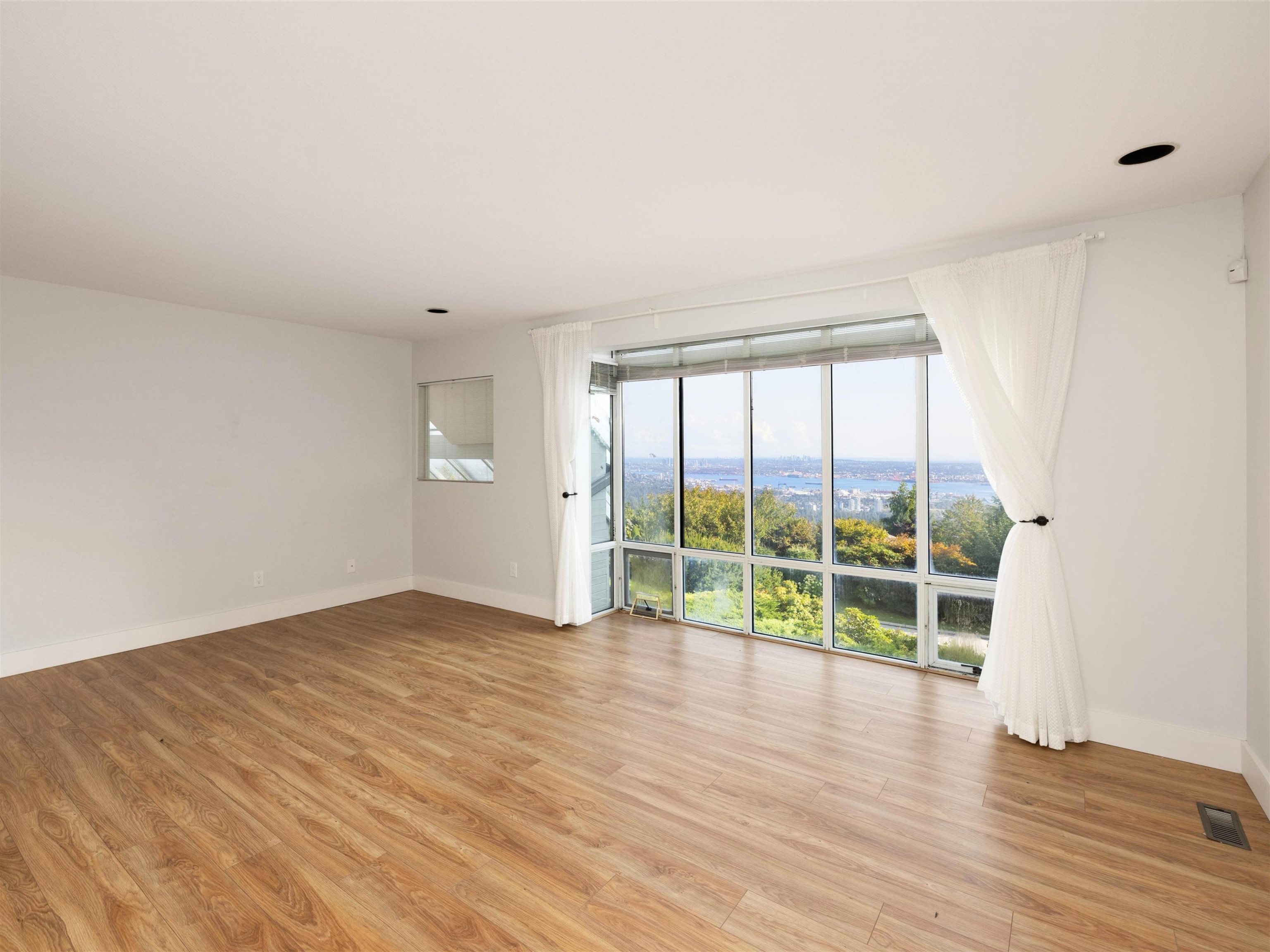 Additional image 3 of 1565 Vinson Creek Road, West Vancouver, BC, V7S 2Y4