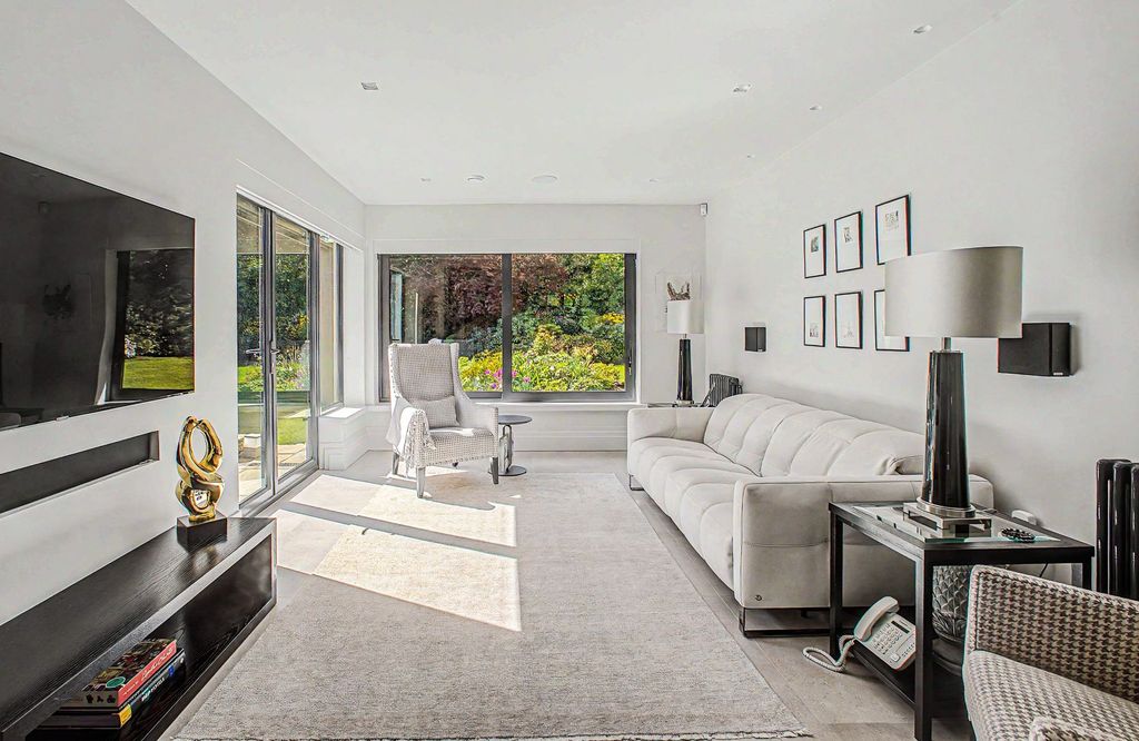 Additional image 5 of 6 bed detached house for saleBroadway, Hale WA15