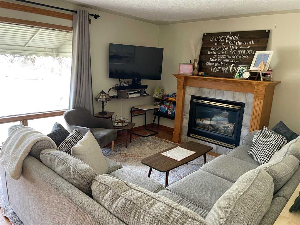 Additional image 4 of 3405 52 Avenue, Red Deer, AB, T4N 4J3
