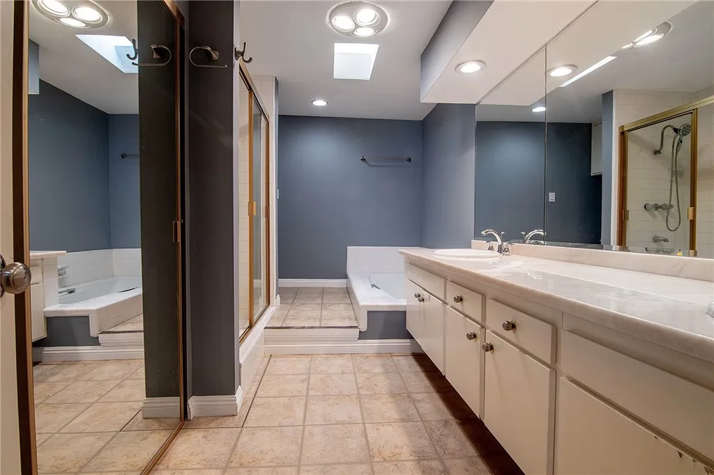 Additional image 13 of 5401 Zelzah Ave Unit 115, Encino, CA 91316