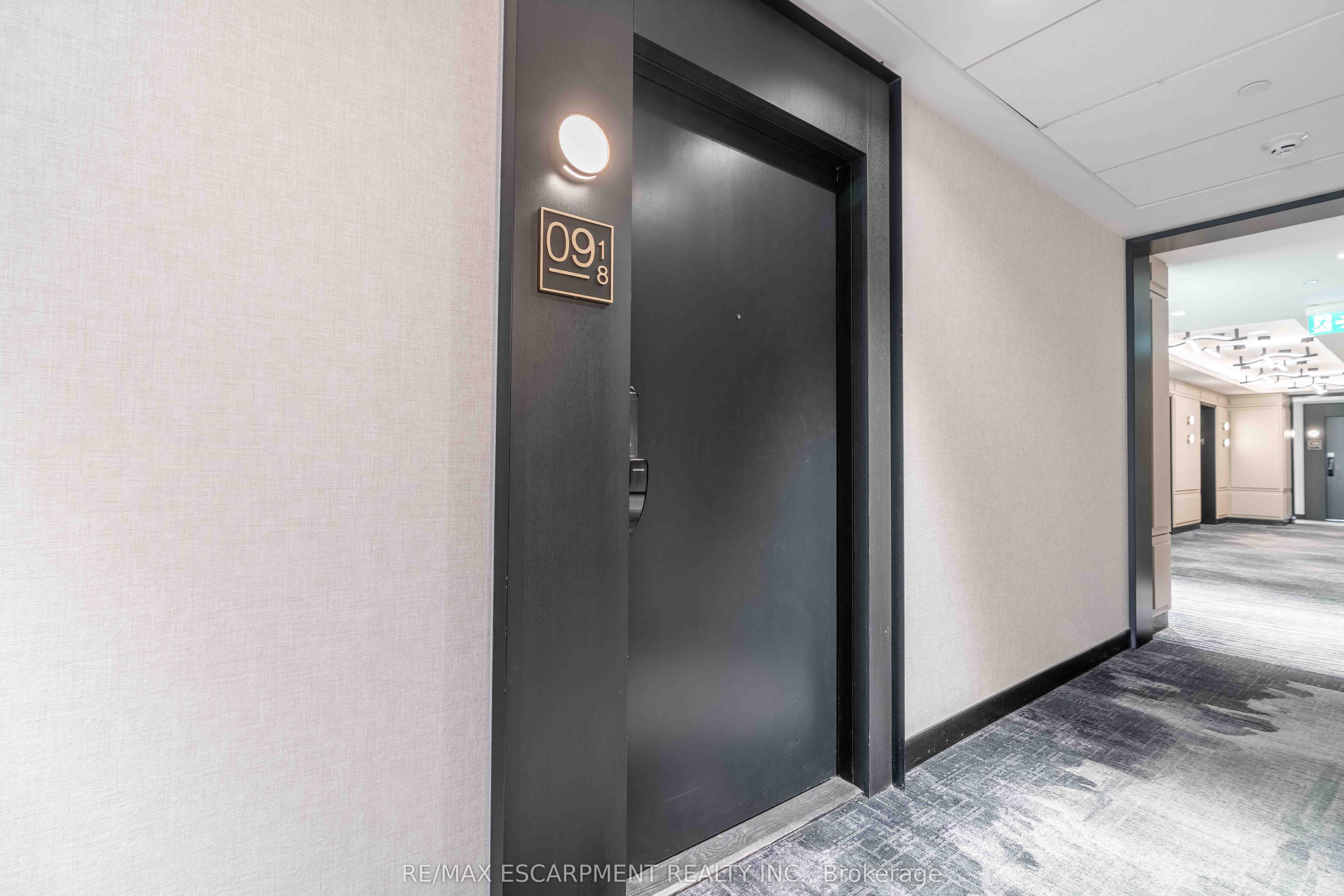 Additional image 4 of 918-3220 William Coltson Avenue, Oakville, ON, L6H 7X9