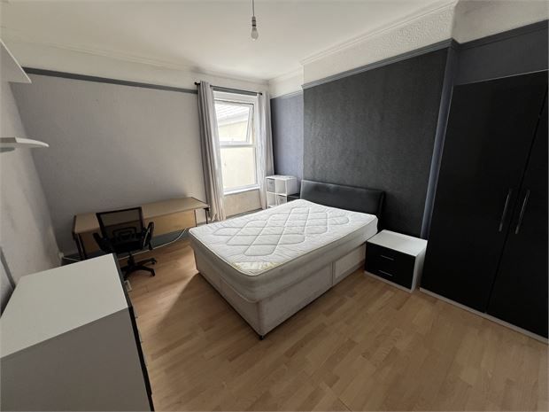Additional image 2 of 5 bed shared accommodation to rentBeechwood Road, Uplands, Swansea SA2