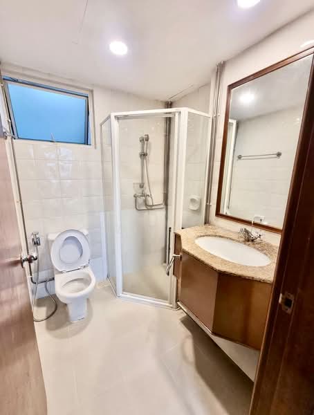 Additional image 10 of 175 Bencoolen Street