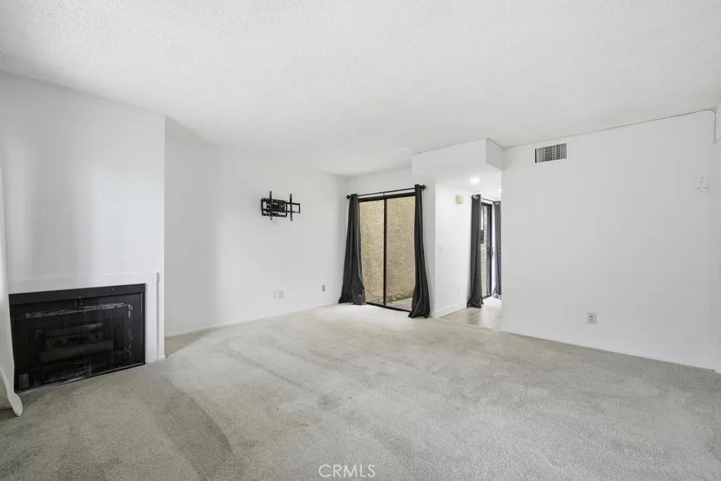Additional image 5 of 44200 Kingtree Ave Unit 16, Lancaster, CA 93534