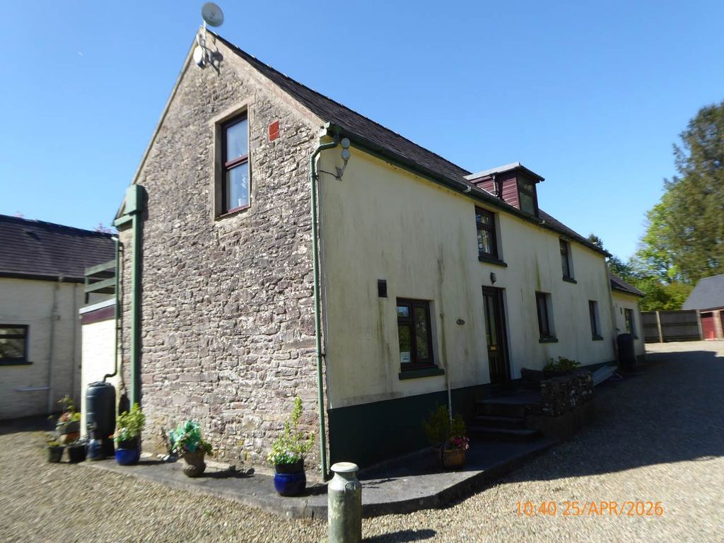 Additional image 2 of 2 bed flat to rentSt Clears, Carmarthen SA33