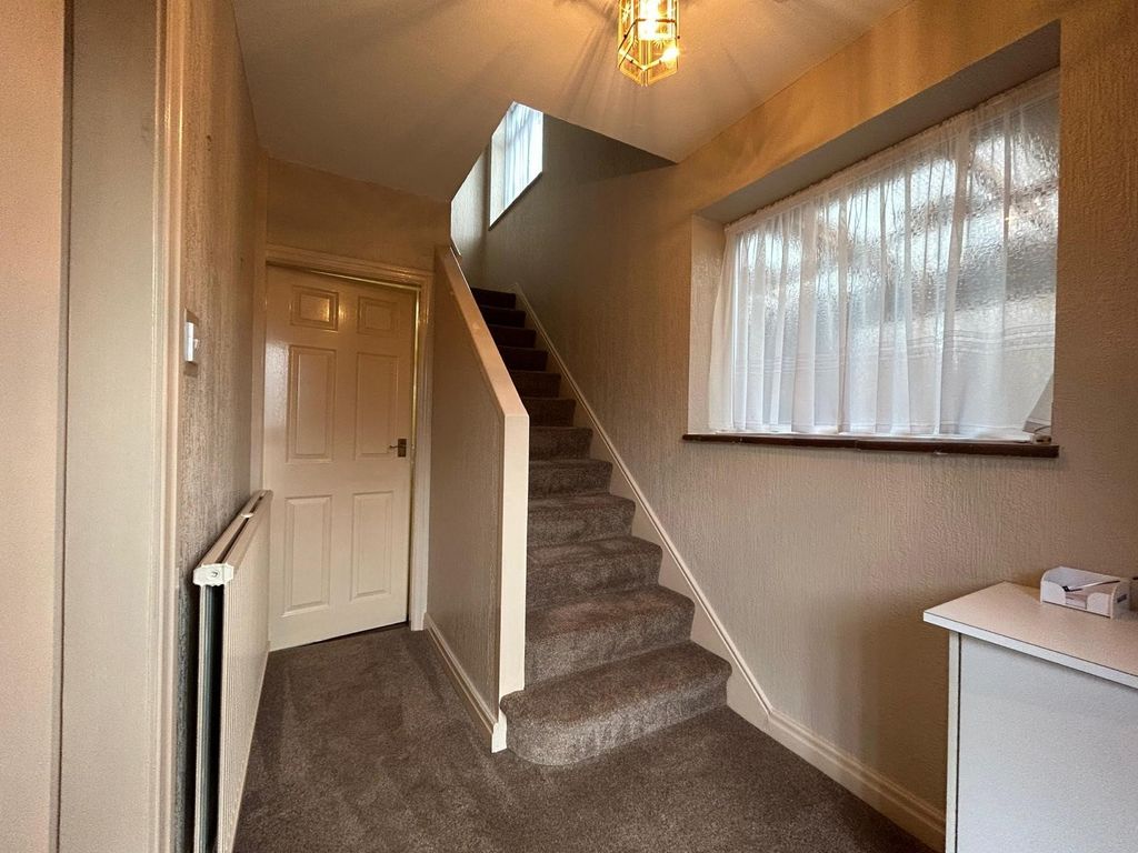 Additional image 3 of 3 bed semi-detached house to rentKings Drive, Thingwall, Wirral CH61