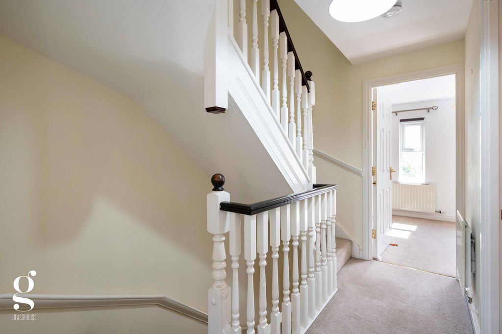 Additional image 7 of 4 bed terraced house to rentStaddlestone Circle, Saxon Gate, Hereford HR2
