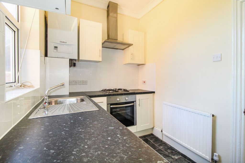 Additional image 3 of 1 bed flat to rentLansdowne Road, Bedford MK40