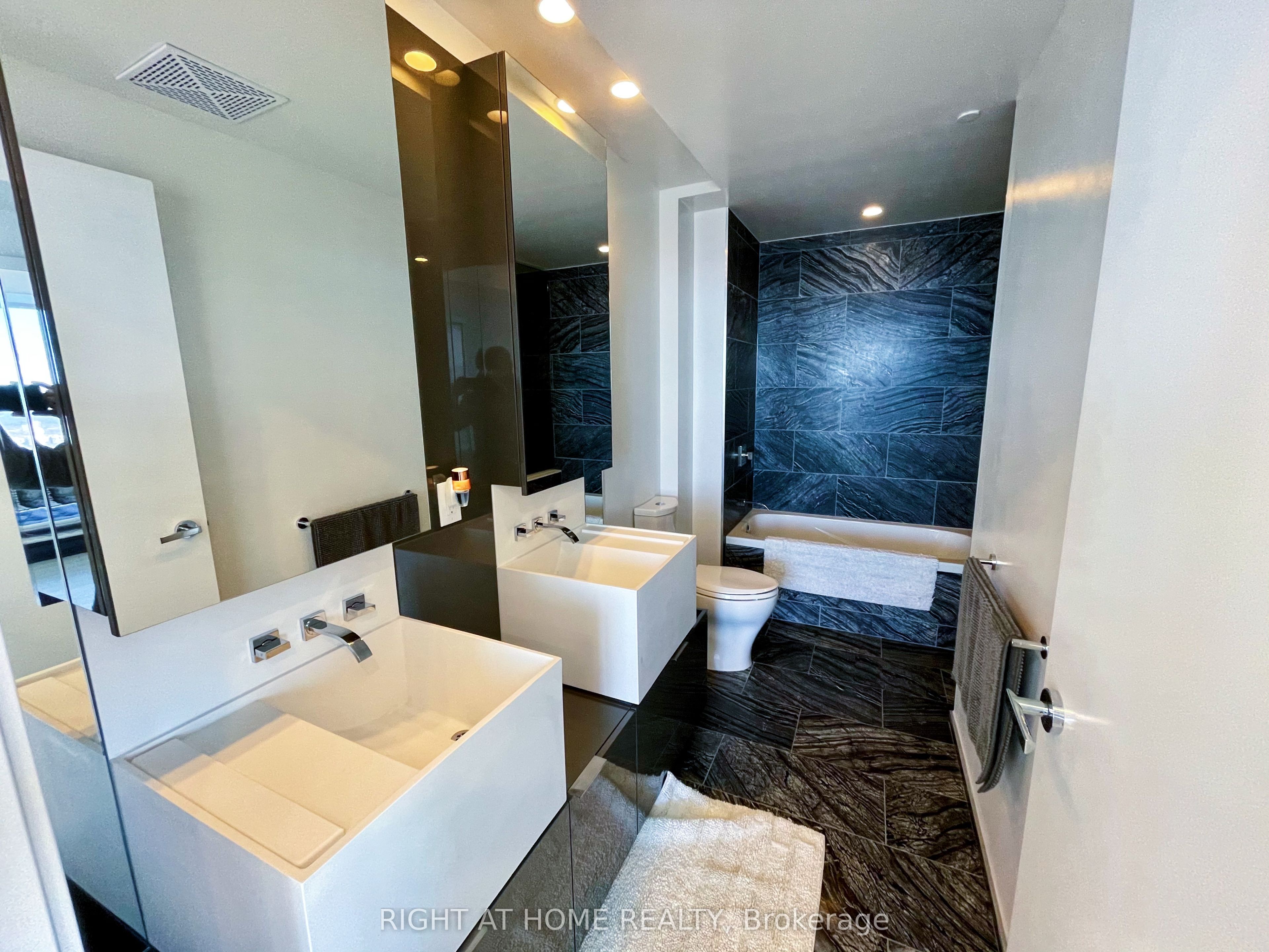 Additional image 6 of 7401-1 Bloor Street E, Toronto, ON, M4W 1A9