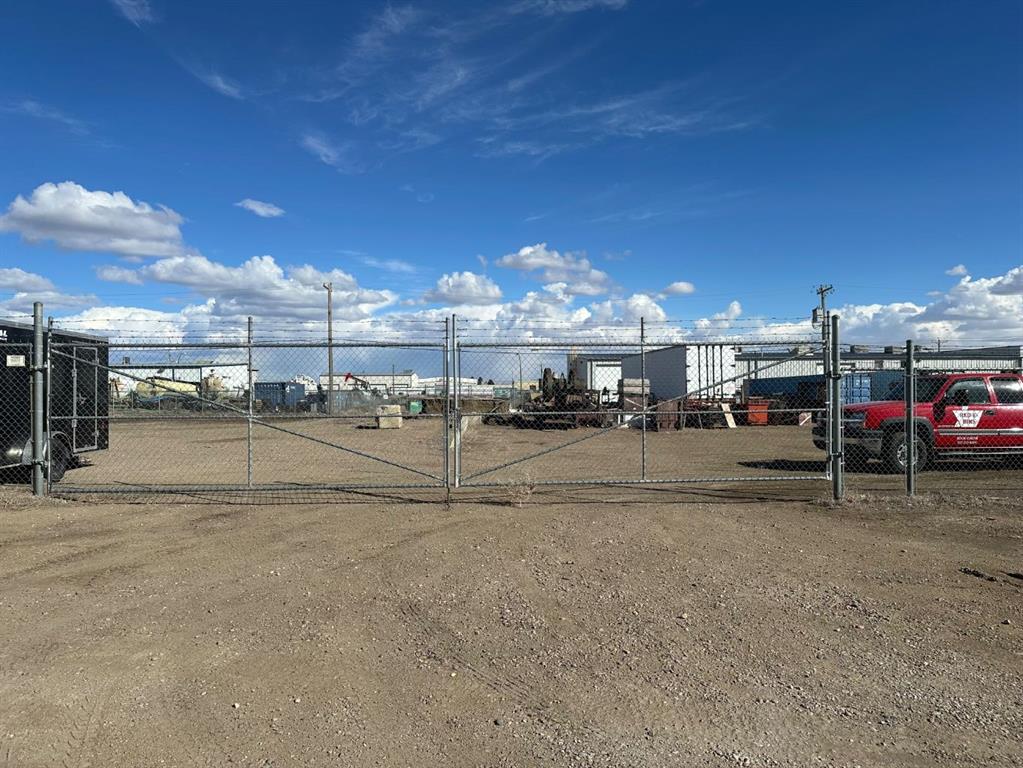 10 Pembina Drive NE, Redcliff, AB, T1J 2P0