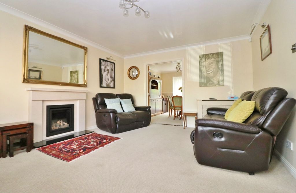 Additional image 8 of 6 bed detached house for saleBritannia Gardens, Hedge End SO30