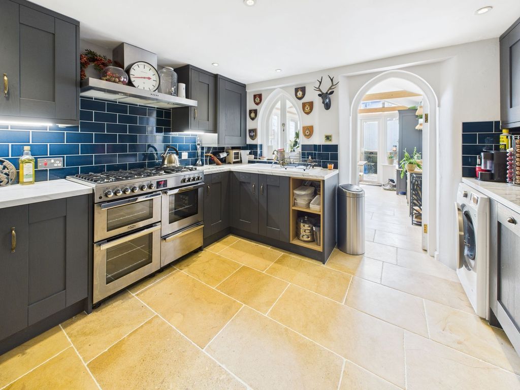 Additional image 2 of 2 bed end terrace house to rentLondon Road, Chipping Norton OX7