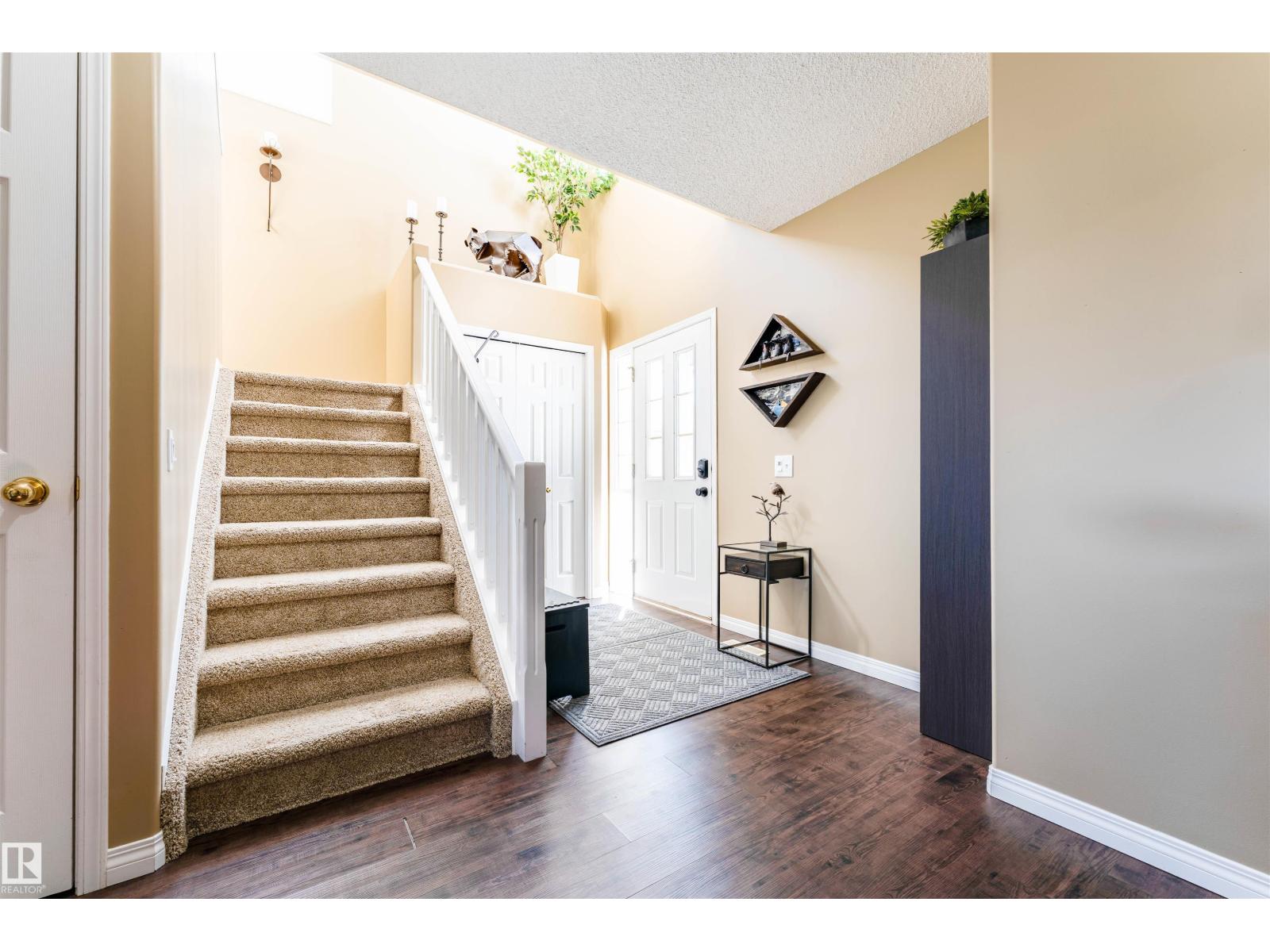 Additional image 2 of 847 Blacklock Way SW, Edmonton, AB, T6W1C6