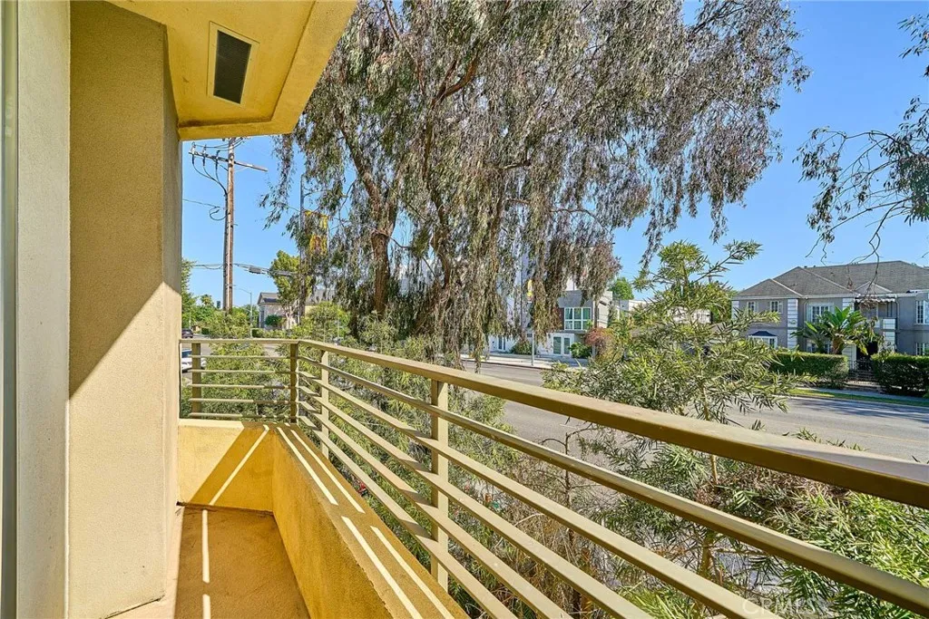Additional image 60 of 5525 W Olympic Boulevard Unit 202, Los Angeles, CA 90036