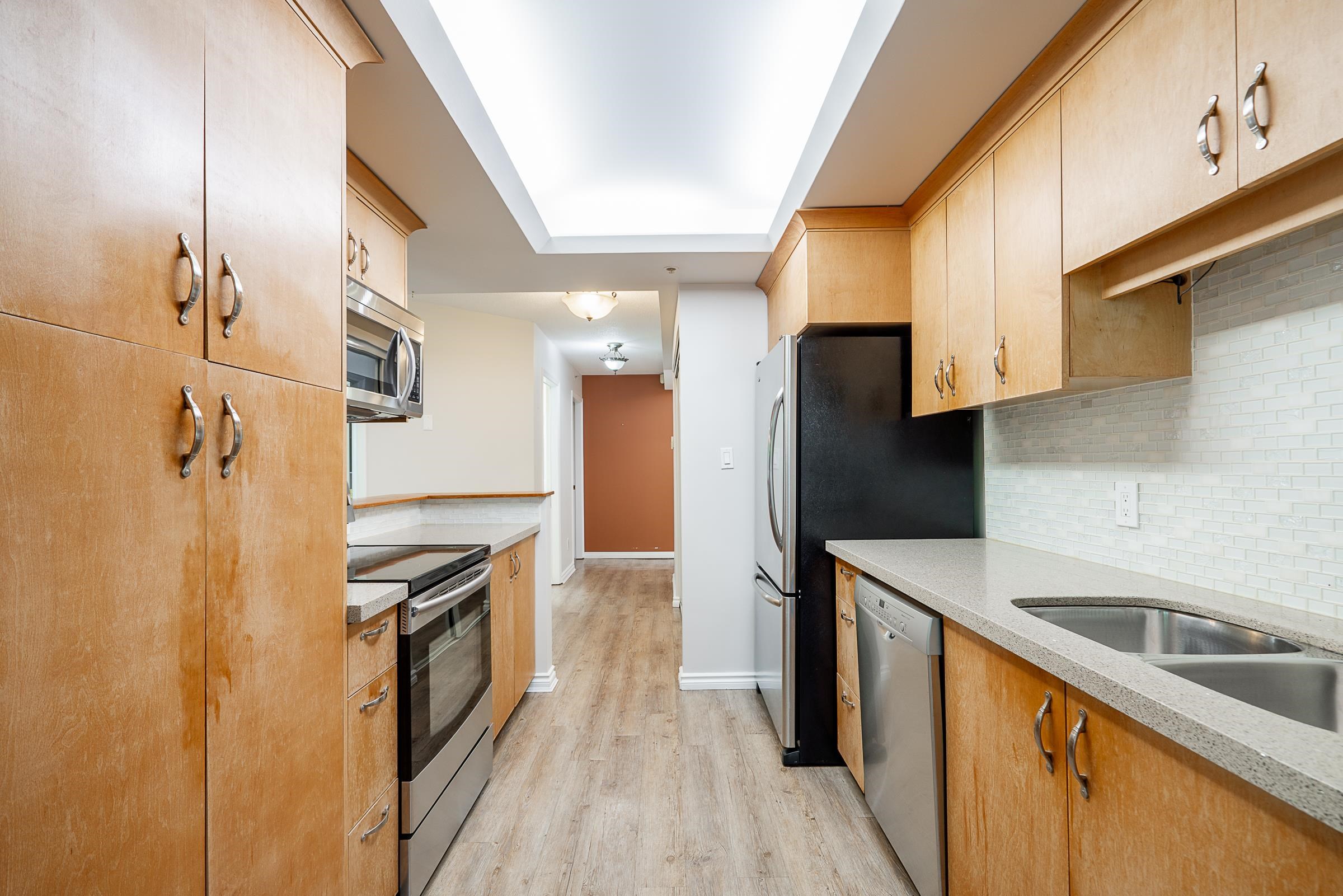 Additional image 3 of 202-10899 University Drive, Surrey, BC, V3T 5V2