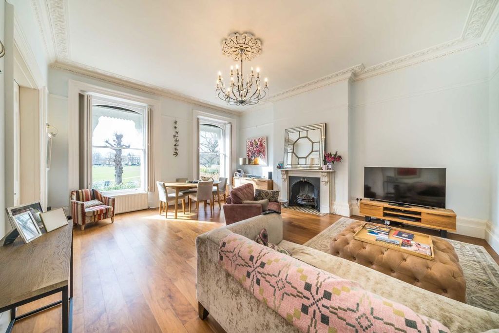 Additional image 3 of 2 bed flat to rentPortland Terrace, Richmond TW9