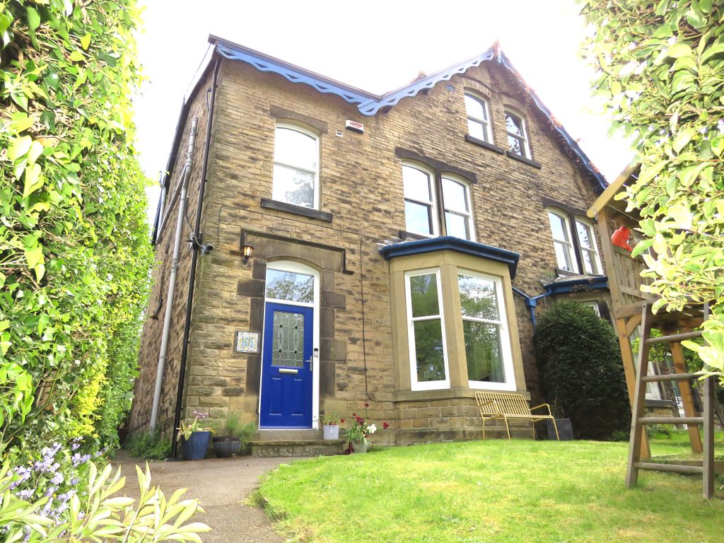5 bed semi-detached house to rentMontgomery Road, Sheffield S7