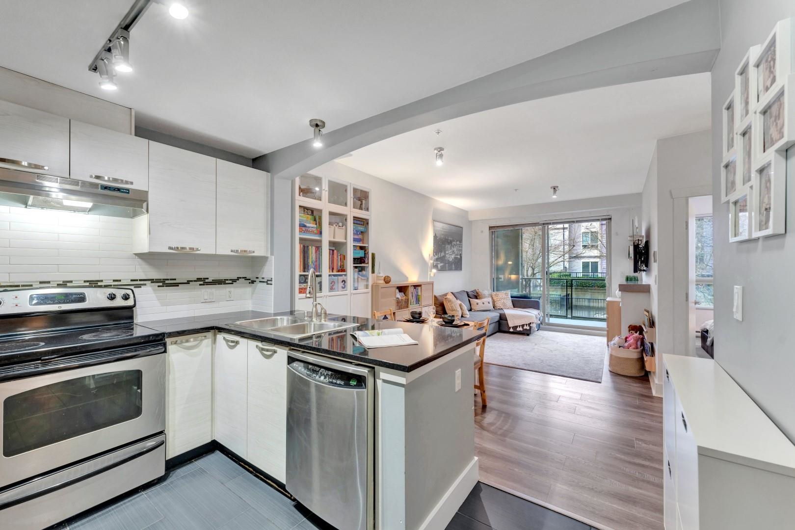 Additional image 3 of 308-7478 Byrnepark Walk, Burnaby, BC, V3N 0B5