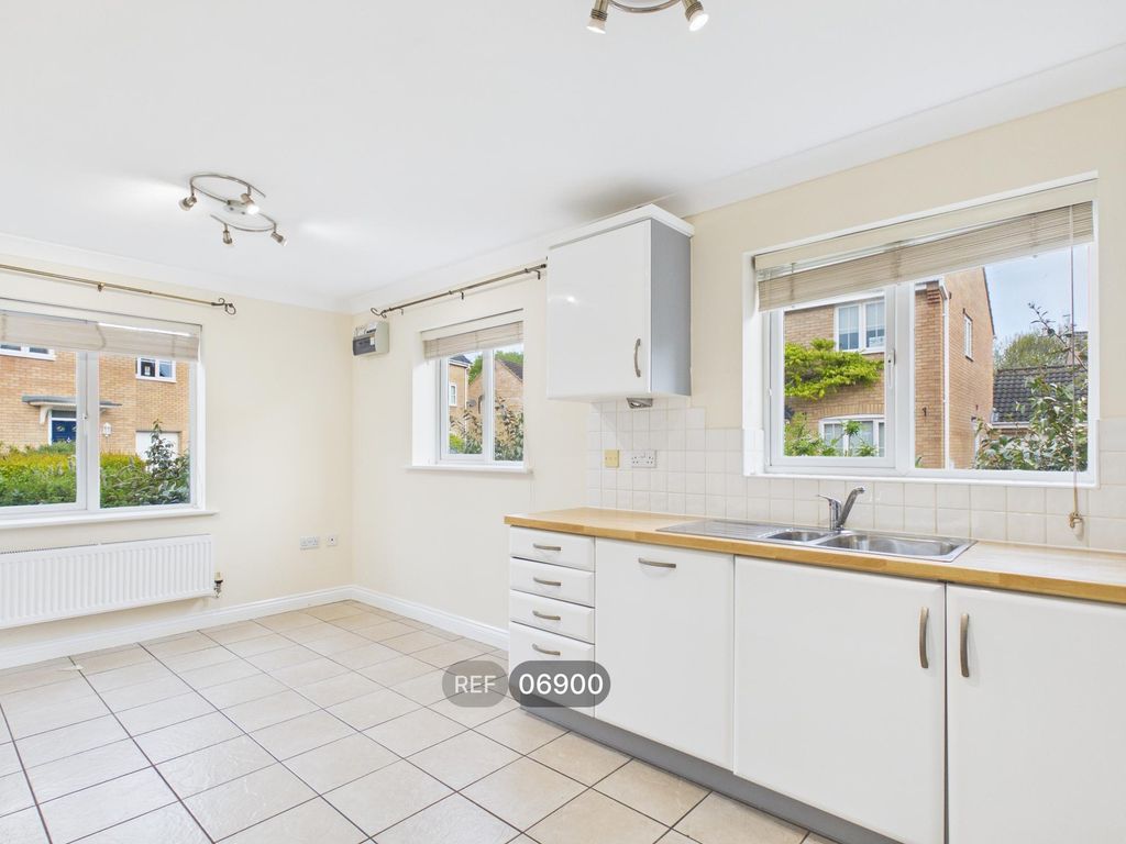 Additional image 3 of 4 bed detached house to rent64, East Of England Way, Peterborough PE2