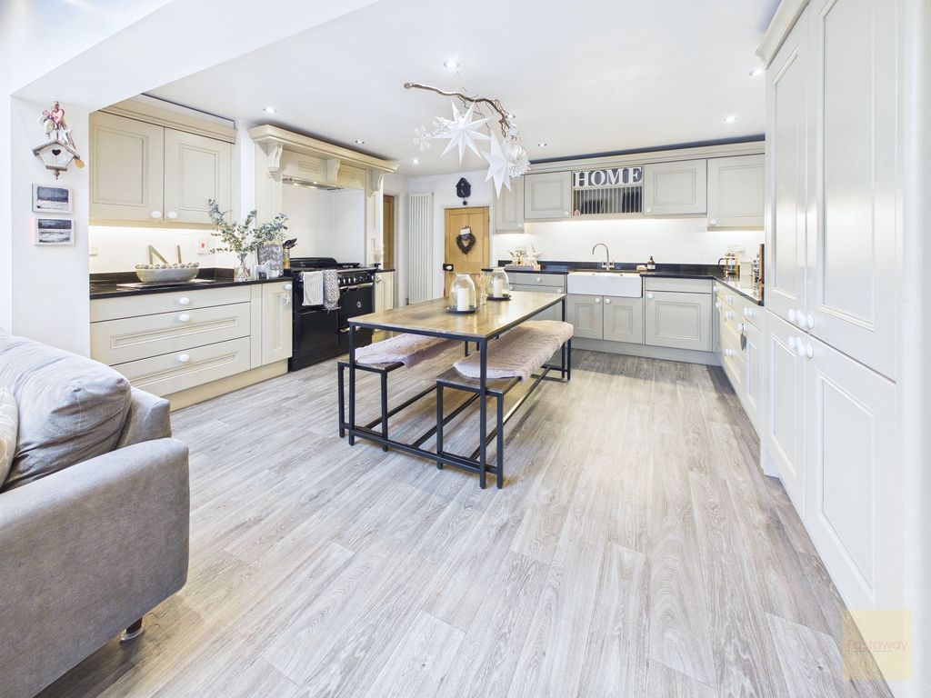 Additional image 11 of 5 bed semi-detached house for saleRutland Lodge, Northgate, Oakham LE15