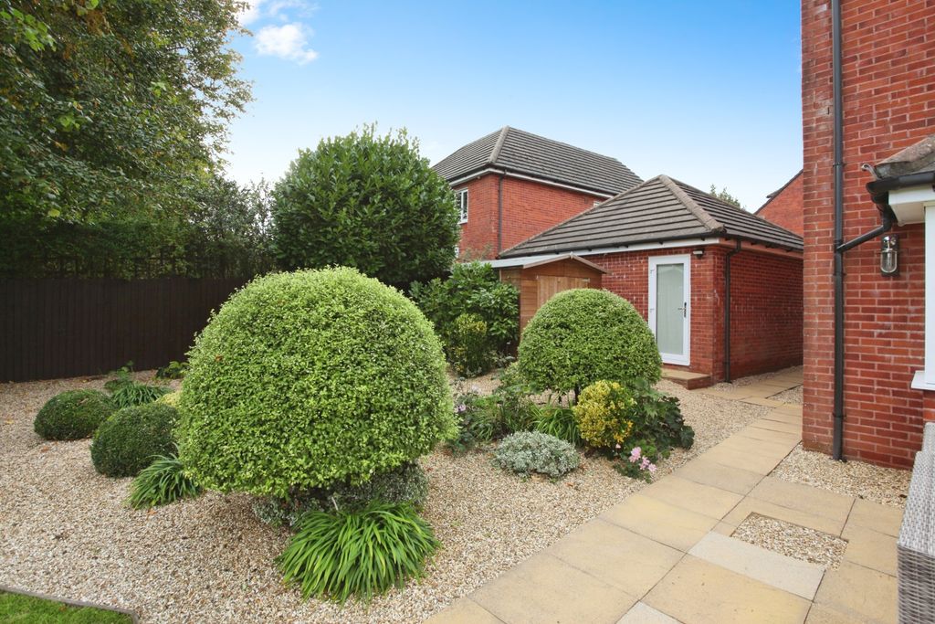 Additional image 25 of 5 bed detached house for saleMons Close, Newport NP20