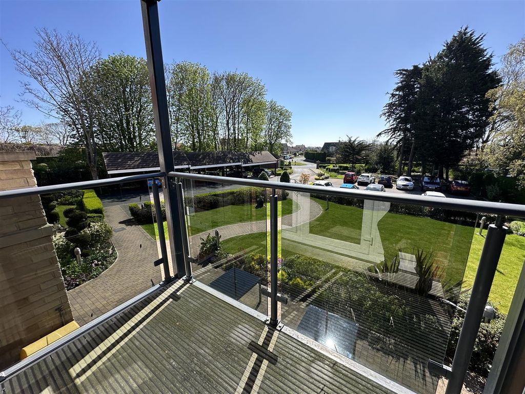 Additional image 3 of 2 bed flat for saleChestnut Court, Bridlington YO16