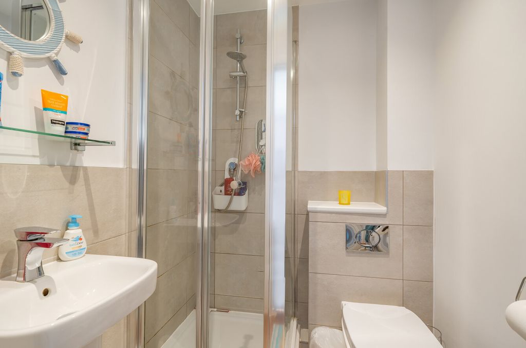 Additional image 6 of 3 bed semi-detached house for saleBroad Street, Chard, Somerset TA20