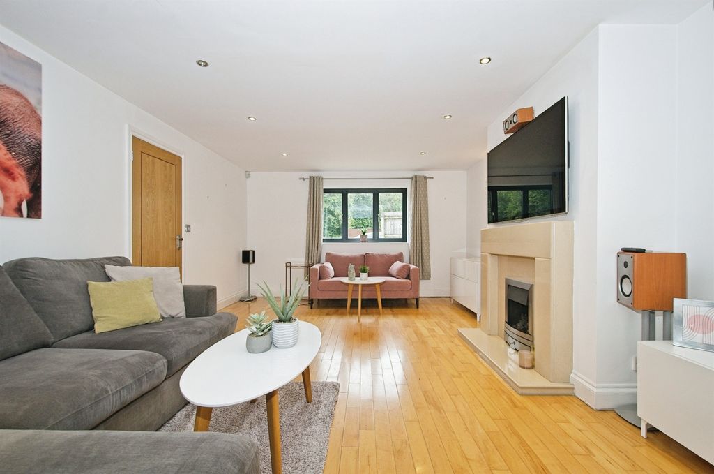 Additional image 20 of 4 bed property to rentBlacksmiths Way, Newport NP10
