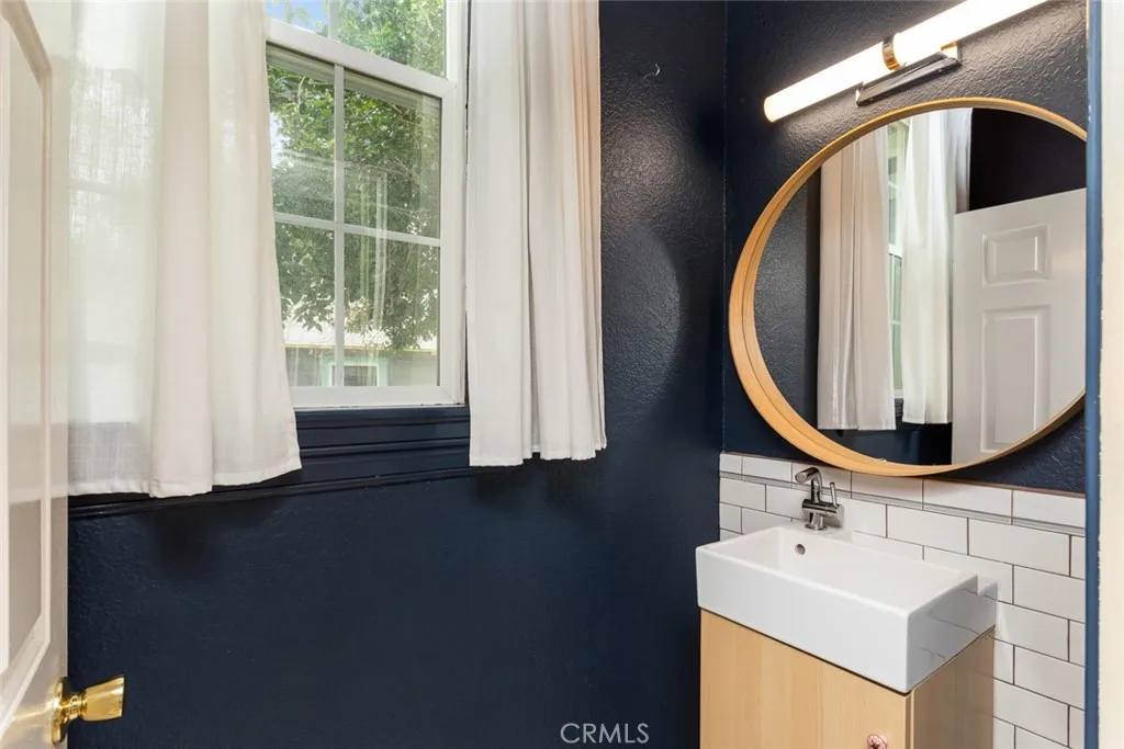 Additional image 7 of 402 S Olive St, Anaheim, CA 92805