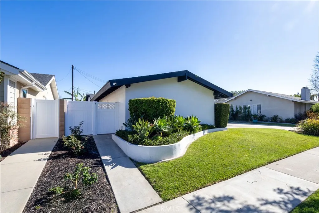 Additional image 97 of 12746 Martha Ann Drive, Los Alamitos, CA 90720